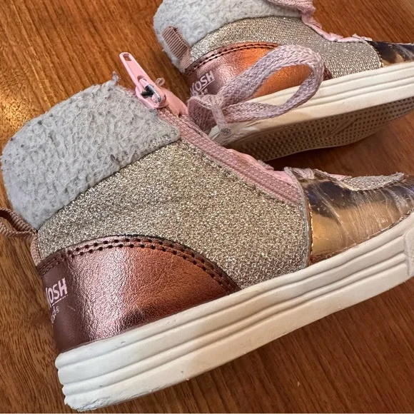 OshKosh Metallic Gold High Top Sneakers Glitter Faux Fur Trim. Size Girl… - Picture 8 of 16